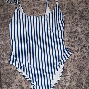 Old Navy Navy and White Striped One-Piece Swimsuit 2x women’s